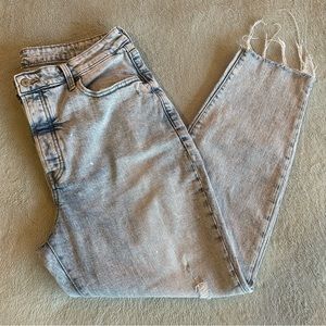 Old Navy High Rise O.G. Straight Light Wash Raw Hem Ankle Jeans Size 16